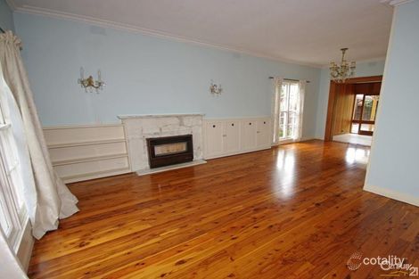 Property photo of 10 Moylan Street Bentleigh East VIC 3165