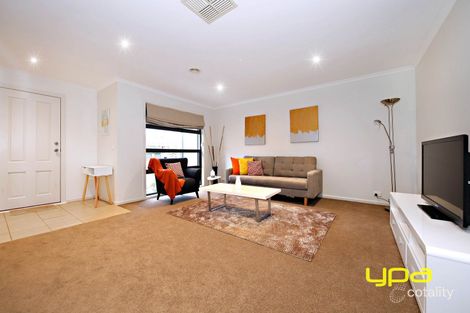 Property photo of 15 Cassan Way Caroline Springs VIC 3023