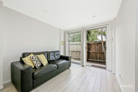 Property photo of 30 Brooks Street Camp Hill QLD 4152