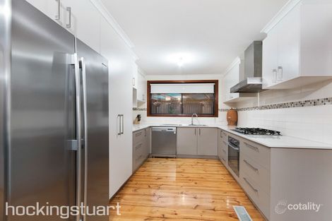 Property photo of 6 Horseshoe Crescent Epping VIC 3076