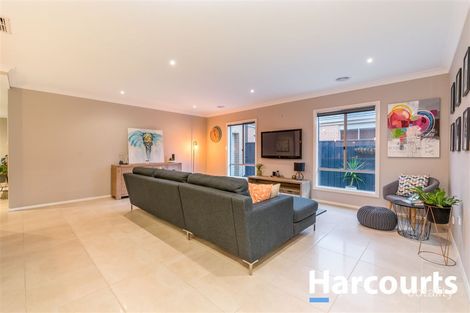 Property photo of 11 Watford Avenue Cranbourne West VIC 3977