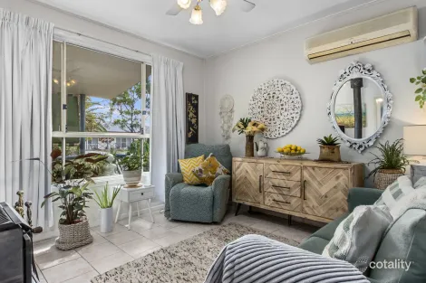 Property photo of 4 Curlew Crescent Thompson Beach SA 5501