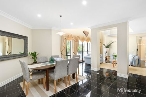 Property photo of 16 Casuarina Ridge Eltham North VIC 3095