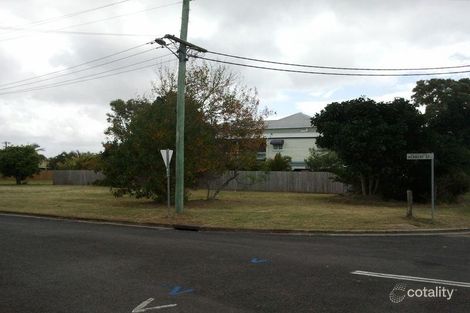Property photo of 39 Moolyyir Street Urangan QLD 4655