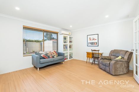 Property photo of 27 Brunswick Circuit Banksia Grove WA 6031