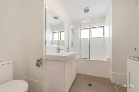 Property photo of 4/320 Wynnum Road Norman Park QLD 4170