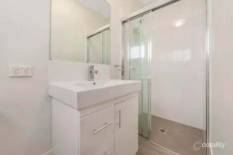 Property photo of 4/320 Wynnum Road Norman Park QLD 4170