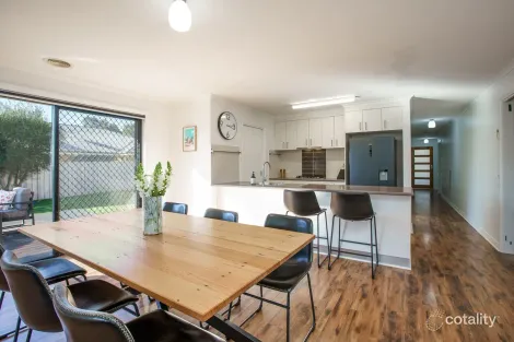Property photo of 752 Centaur Road Hamilton Valley NSW 2641