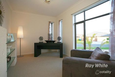Property photo of 11 Aquanita Close Lyndhurst VIC 3975
