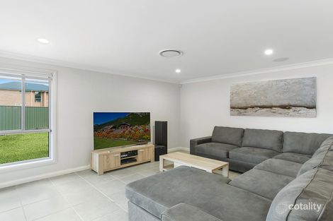 Property photo of 87 Alkira Circuit Horsley NSW 2530