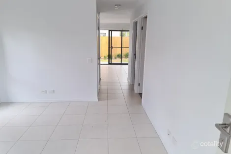 Property photo of 4/90 Learmonth Street Strathpine QLD 4500