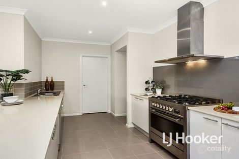 Property photo of 16 Tiarella Street Point Cook VIC 3030