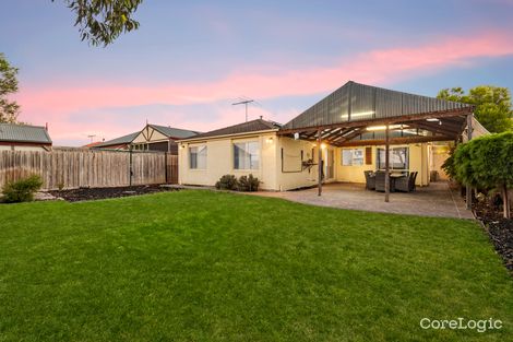 Property photo of 7 The Crest Hillside VIC 3037