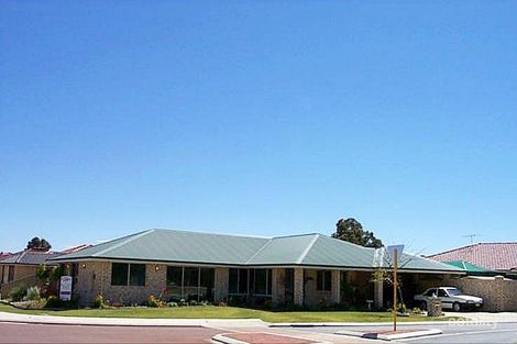 1 Kippilaw Loop, Carramar, WA 6031