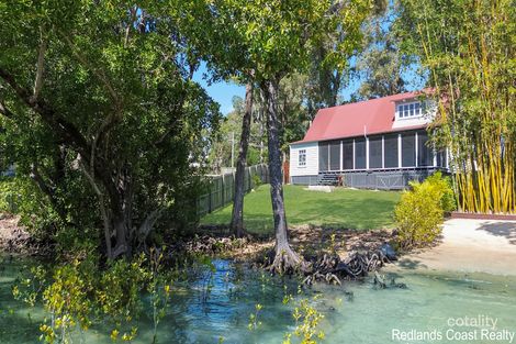 Property photo of 31 Calmwaters Crescent Macleay Island QLD 4184