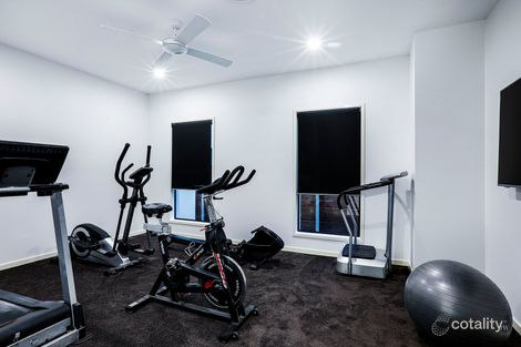 Property photo of 92 North Quay Circuit Hope Island QLD 4212