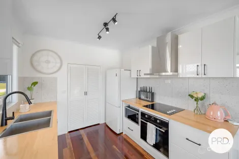 Property photo of 2 Arthur Street Boyne Island QLD 4680