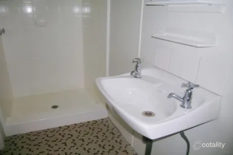 Property photo of 5/145 Gray Road West End QLD 4101