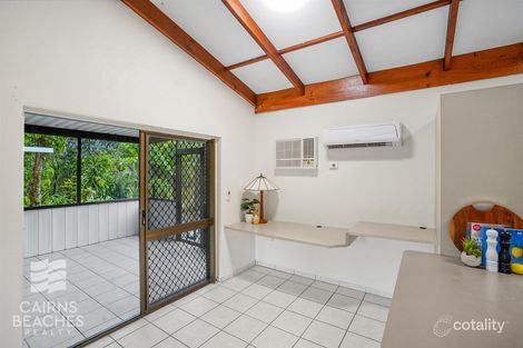 Property photo of 2/90 Baronia Crescent Holloways Beach QLD 4878