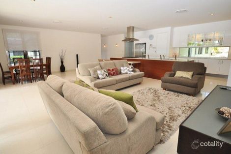 Property photo of 11 Uplands Drive Parkwood QLD 4214