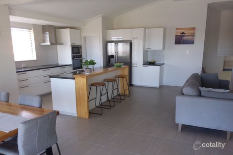 Property photo of 3 Marsh Place Halls Head WA 6210