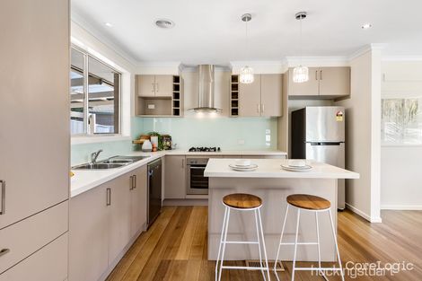 Property photo of 31 Ti-Tree Crescent Seaford VIC 3198