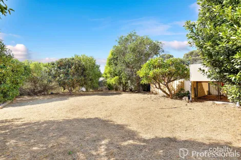 Property photo of 20 Richon Heights Mount Richon WA 6112