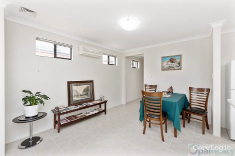 Property photo of 4/5 Crusoe Link Secret Harbour WA 6173