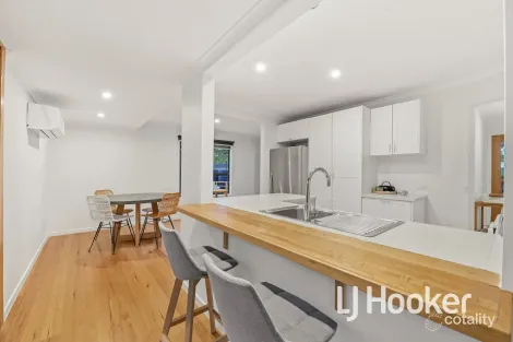 Property photo of 37 Garfield Road Garfield VIC 3814