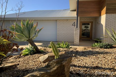 Property photo of 4 Koonawarra Place Bourkelands NSW 2650