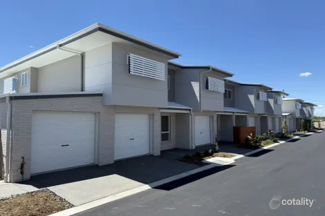 Property photo of 8 Taylor Place Mackenzie QLD 4156
