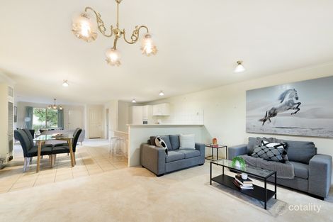 Property photo of 21 Sandon Circuit Forest Hill VIC 3131