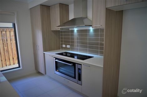 Property photo of 10 Frederick Place Park Ridge QLD 4125