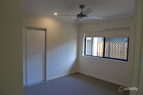Property photo of 10 Frederick Place Park Ridge QLD 4125