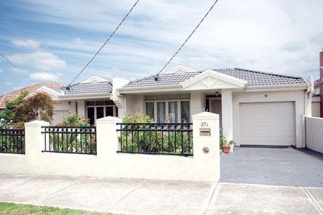 Property photo of 37A Carnarvon Road Strathmore VIC 3041