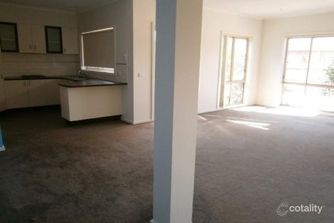 Property photo of 14 Amberlea Circuit Taylors Hill VIC 3037