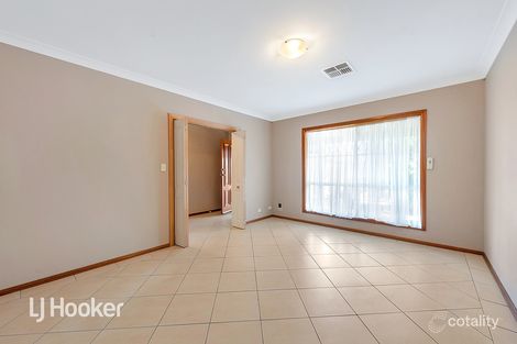 Property photo of 5 Greenlea Court Munno Para West SA 5115