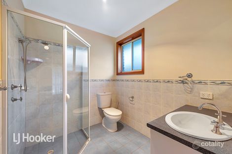 Property photo of 5 Greenlea Court Munno Para West SA 5115