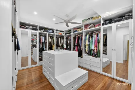 Property photo of 7 Cedar Street Greenslopes QLD 4120