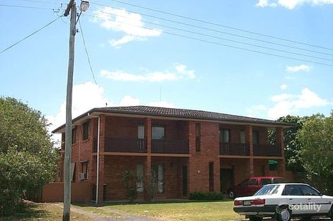 40 Edward St, Urangan, QLD 4655