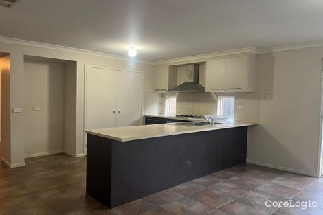 Property photo of 8 Conway Cross Derrimut VIC 3026