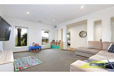 Property photo of 16 Lovely Meadows Court Rosebud VIC 3939