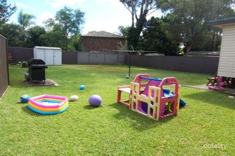Property photo of 25 Chisholm Crescent Bradbury NSW 2560