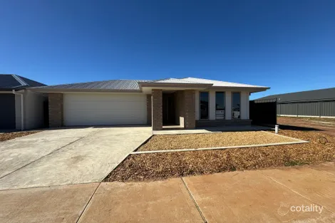 122 Correa St, Munno Para Downs, SA 5115