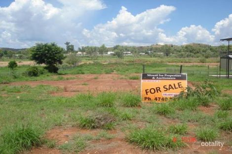 15a Sunflower St, Miles End, QLD 4825