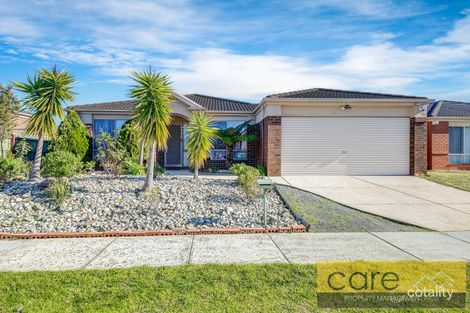 Property photo of 8 Peveril Crescent Cranbourne North VIC 3977
