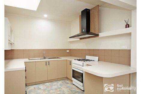 Property photo of 2/28 Duff Street Cranbourne VIC 3977