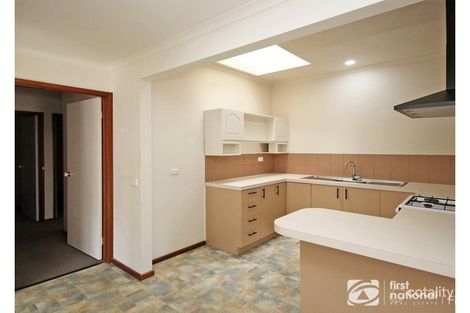 Property photo of 2/28 Duff Street Cranbourne VIC 3977