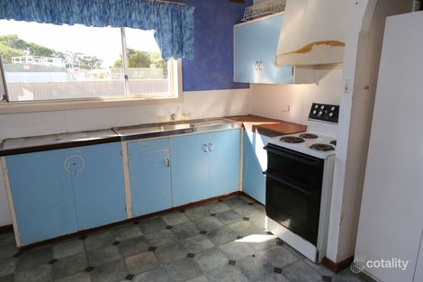 Property photo of 8 Lange Way Nulsen WA 6450