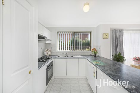 Property photo of 8/6-8 Strabane Way Hampton Park VIC 3976